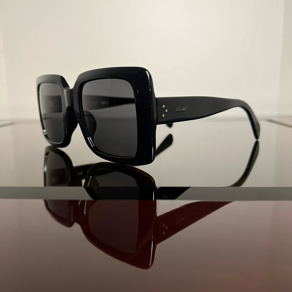 CÉLINE Square Sunglasses in Black
